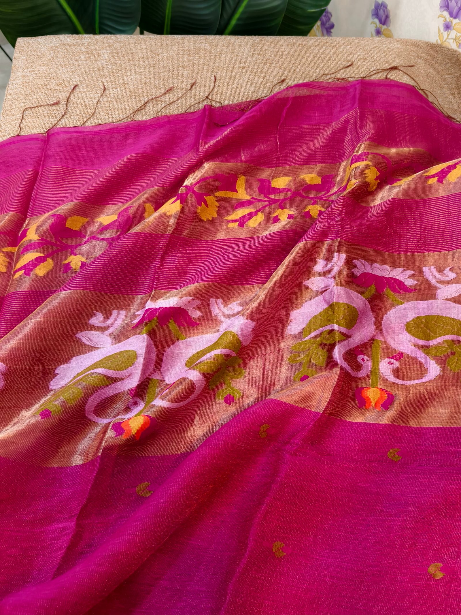 Handloom Linen Silk Tissue Jamdhani -Swan design - Image 4