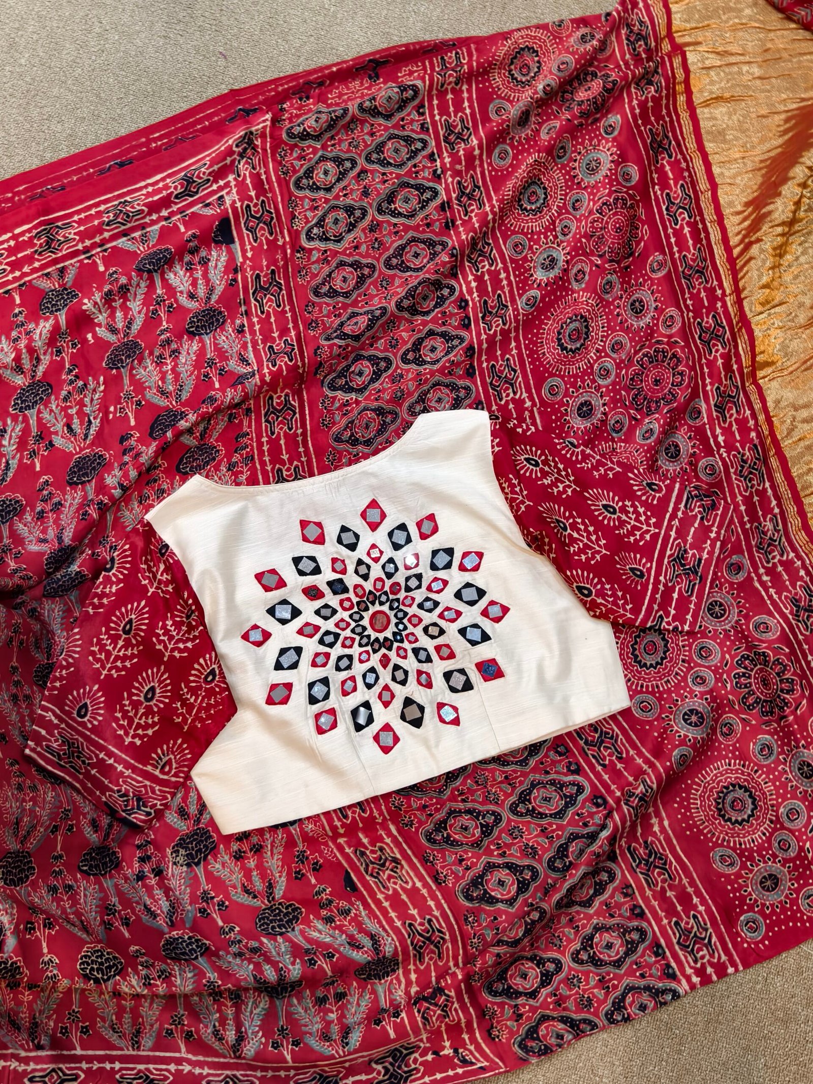 Handmade azrak model silk saree - Image 4