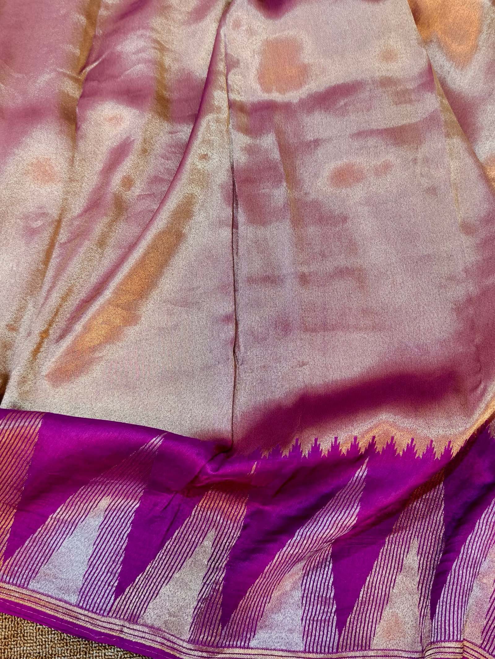 Banarasi temple border tissue saree - Image 3