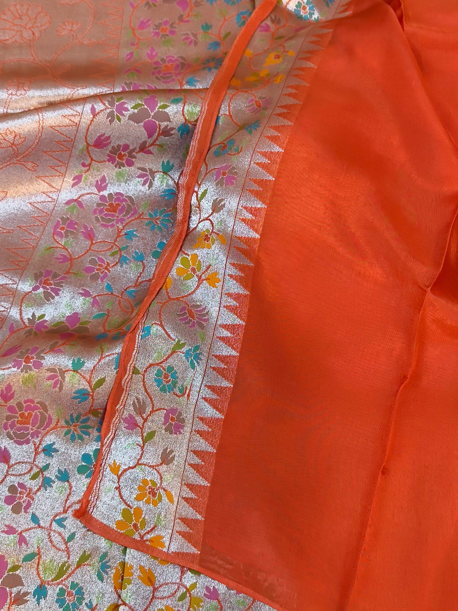Banarasi meenakari tissue saree - Image 3